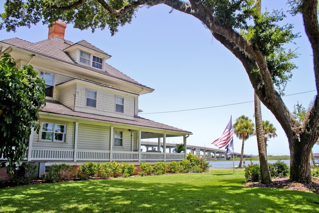 Night Swan Intracoastal Bed & Breakfast Bed & Breakfast New Smyrna Beach Exterior photo