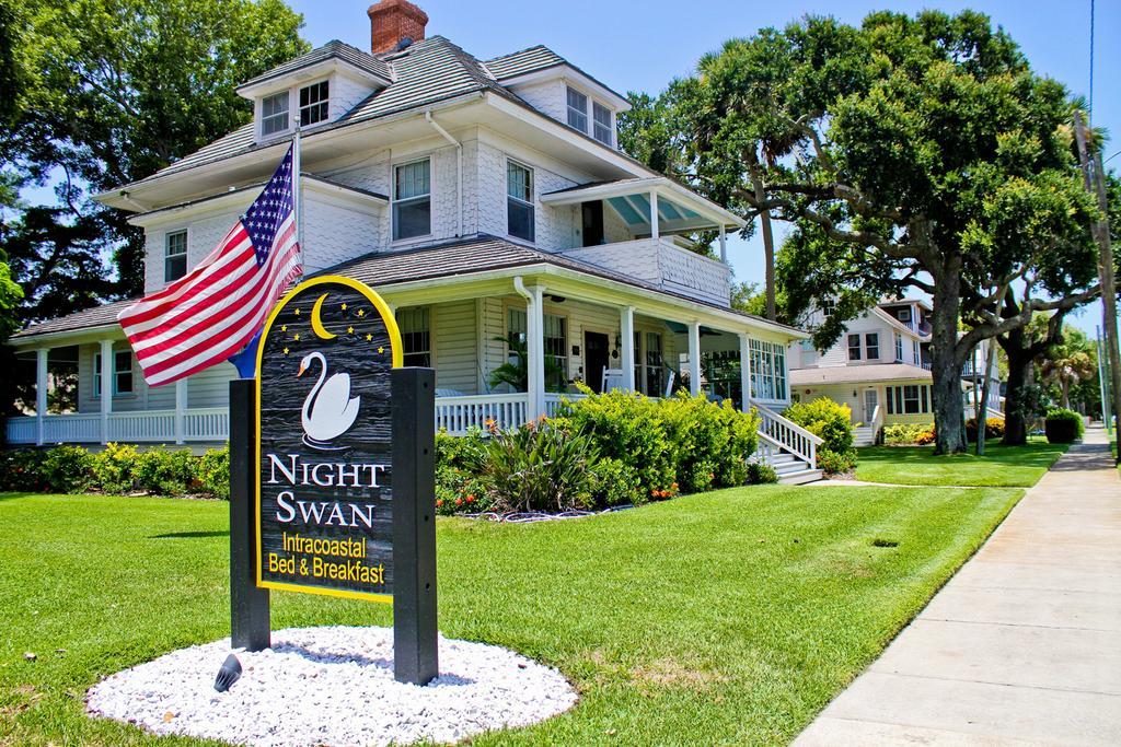 Night Swan Intracoastal Bed & Breakfast Bed & Breakfast New Smyrna Beach Exterior photo